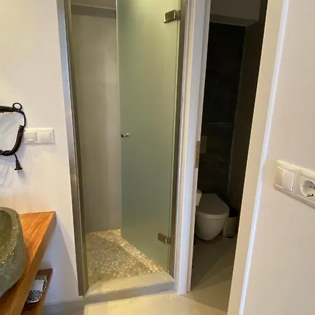 Eternal Town דירה